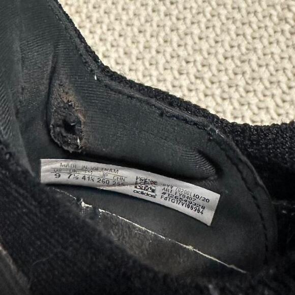 Black adidas ultra boost trainers - Picture 7 of 7